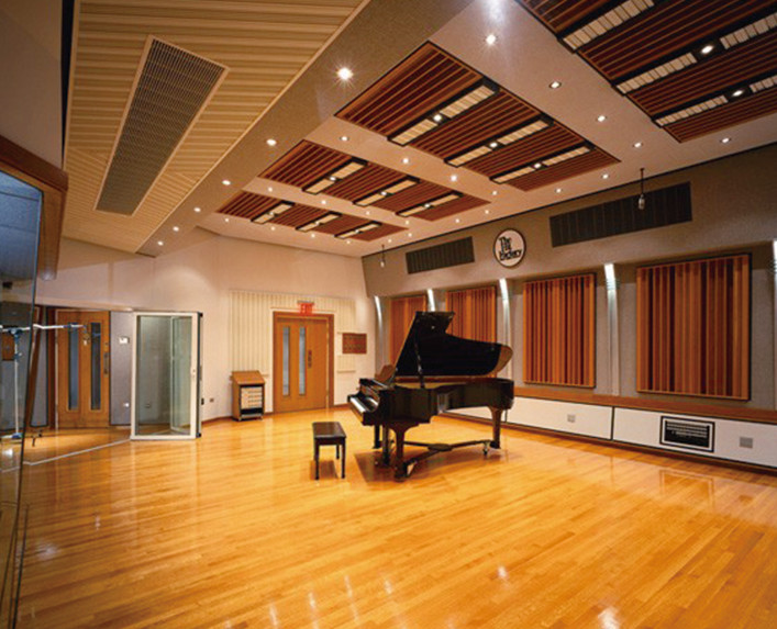 Studio3 – SoundBox